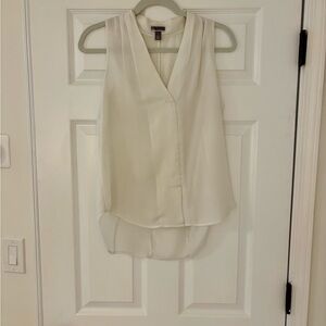 Chelsea28 Cream Sleeveless Blouse